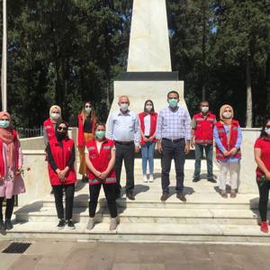 Arefe Gününde ve Bayramda, Şehit Yakınlarımızla Birlikte Şehitlikler Ziyaret Edildi - fotoğraf 20