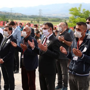 Şehit Piyade Uzman Çavuş Uğur Bora Son Yolcuğuna Uğurlandı - fotoğraf 3