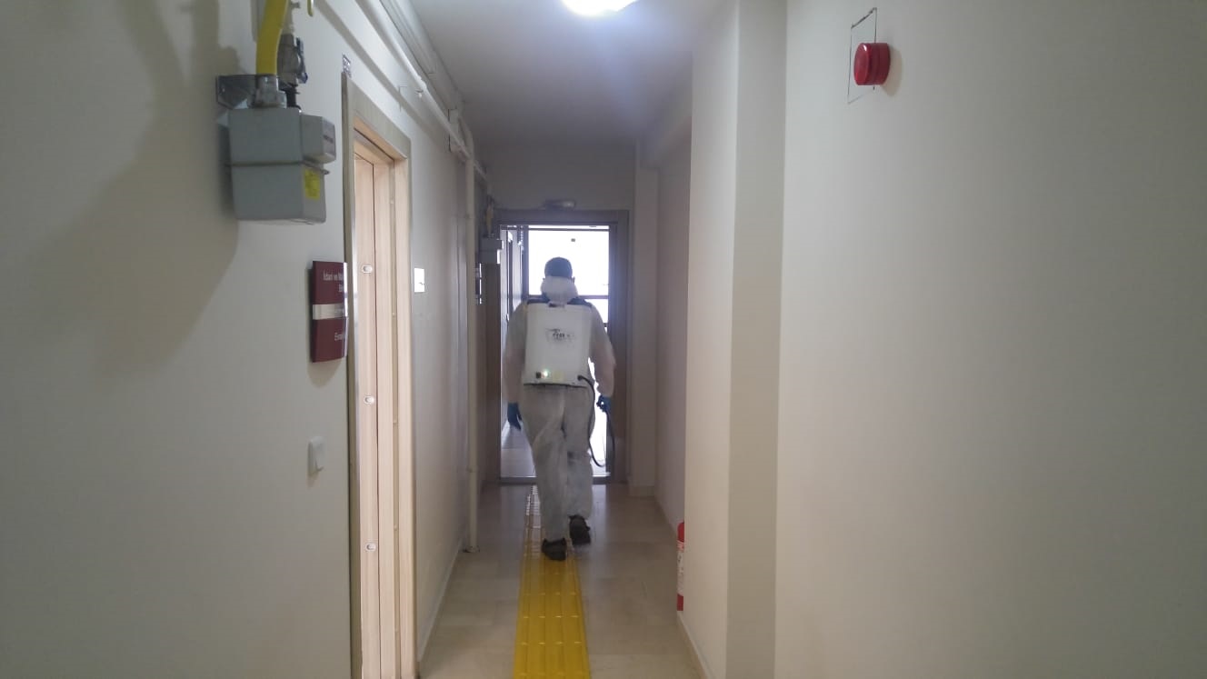 Koronavirüs (COVID-19) Salgının Oluşturduğu Riskleri En Aza İndirmek Amacıyla Hizmet Binalarımızda Dezenfeksiyon İşlemlerine Devam Edilmektedir.   