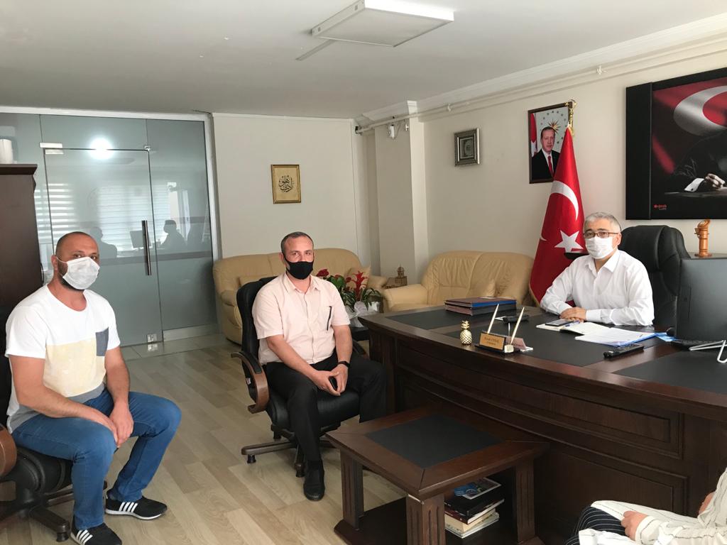 Türkiye Sağlık İşçileri Sendikası Kırklareli Temsilciliği İl Müdürü Faruk UYSAL’a bir süre önce göreve başlaması vesilesiyle hayırlı olsun ziyaretinde bulundu.