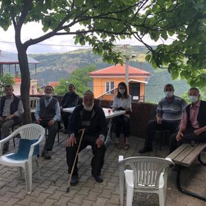 Bakanlığımız, Babalar Günü'nde Şehitlerimizin Babalarını Yalnız Bırakmadı - fotoğraf 2