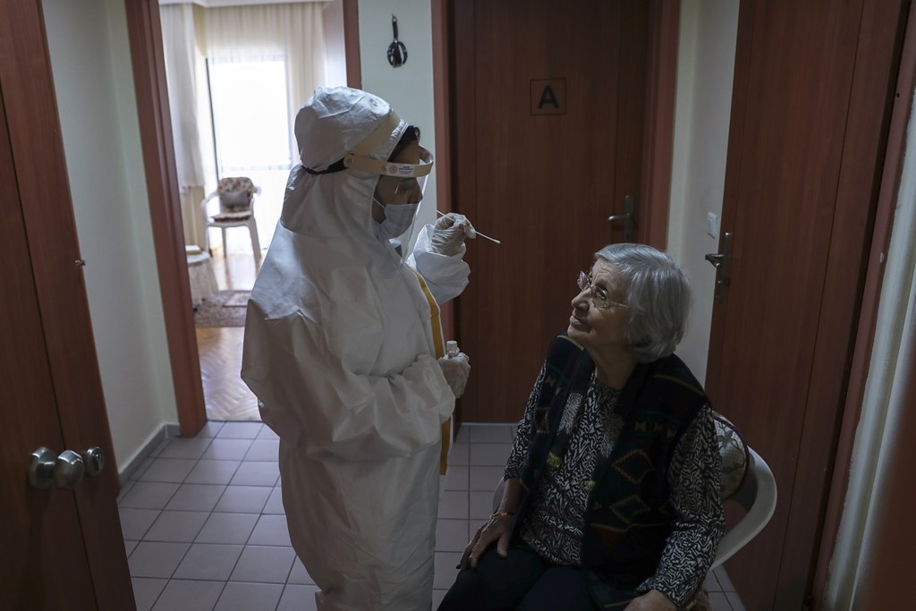 Bakanımız Sayın Zehra Zümrüt Selçuk: “Huzurevlerimizde Görevli Doktor Sayısını Artırıyoruz"