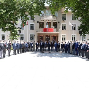 67 Gaziye Tören Kıyafeti Hediye Edildi - fotoğraf 5
