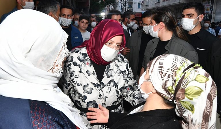 Bakan Selçuk: “İstanbul’ da Selden Etkilenen Vatandaşlarımızın İhtiyaçlarını Karşılayacağız”
