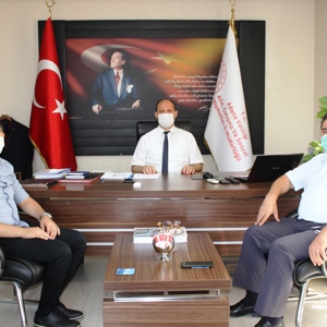 Adana Sağlık-Sen Şube Başkanı Bekir Nennioğlu İl Müdürümüz Fatih Ataşlı’yı Makamında Ziyaret Etti - fotoğraf 1