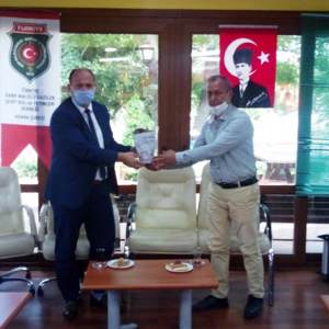 İl Müdürümüz Fatih Ataşlı, Adana İlimizdeki Şehit Yakınları ve Gazi Derneklerine Ziyarette Bulundu - fotoğraf 3