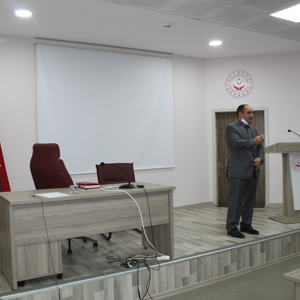 İl Müdürümüz H.Haluk AKKOYUNLU, Huzurevi Yaşlı Bakım Personeli ile Bir Toplantı Gerçekleştirdi - fotoğraf 1
