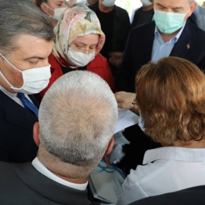 Bakanımız Selçuk, Sakarya'da Patlamanın Yaşandığı Bölgede İncelemelerde Bulundu - fotoğraf 3
