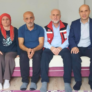 Kıbrıs Gazilerimiz Maksut Katırcı, Mustafa Kuçuras Ve Rıfat Keçeci İle Malul Gazimiz Murat Poyraz Hanelerinde Ziyaret Edildi. - fotoğraf 3