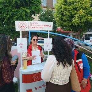  Kitap Fuarı’nda İyilik Var Uygulaması Tanıtıldı - fotoğraf 1