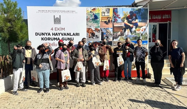 Mardin Büyükşehir Belediyesi Sokak Hayvanları Rehabilitasyon Merkezi’ni ziyaret.