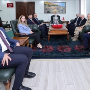 Aile ve Sosyal Hizmetler Bakanımız Sayın Mahinur Özdemir Göktaş, ilimizi teşrif ederek Valiliğimizi ziyaret etti. - fotoğraf 2