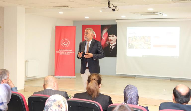 İl Müdürümüz Emre Çalğan Başkanlığında “İyilik Var” Projesi Tanıtım Toplantısı Gerçekleştirildi