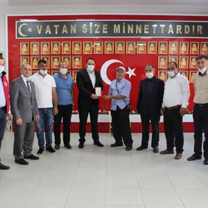 Kıbrıs Gazisi Sinan TAYFUR'a Milli Mücadele Madalyası Takdim Edildi - fotoğraf 2