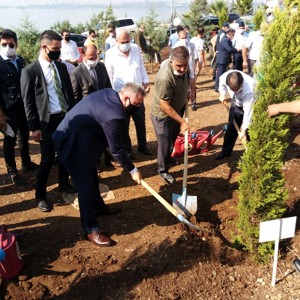15 Temmuz Demokrasi Şehitleri Hatıra Ormanı’nda Fidan Dikme Etkinliği Düzenlendi - fotoğraf 2