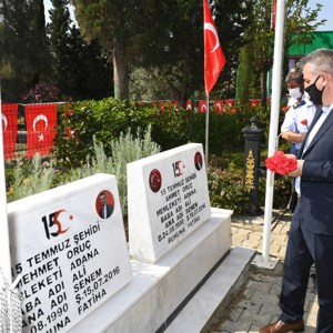 15 Temmuz Şehitleri Ahmet Oruç, Mehmet Oruç, Halit  Yaşar Mine ve Yunus Uğur’un Kabirleri Ziyaret Edildi - fotoğraf 6