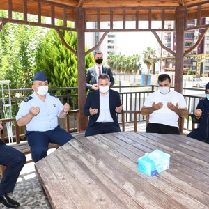 “Demokrasi ve Milli Birlik Günü” Kapsamında, 15 Temmuz Şehit ve Gazi Aileleri Ziyaret Edildi - fotoğraf 6