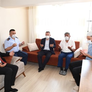 “Demokrasi ve Milli Birlik Günü” Kapsamında, 15 Temmuz Şehit ve Gazi Aileleri Ziyaret Edildi - fotoğraf 4