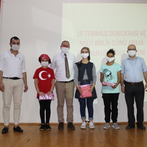 “Gençlerin Gözüyle 15 Temmuz” ile “15 Temmuz ve Kahraman Türk Kadını” Konulu Şiir ve Resim Yarışmaları Ödül Töreni - fotoğraf 46