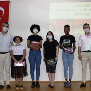 “Gençlerin Gözüyle 15 Temmuz” ile “15 Temmuz ve Kahraman Türk Kadını” Konulu Şiir ve Resim Yarışmaları Ödül Töreni - fotoğraf 24