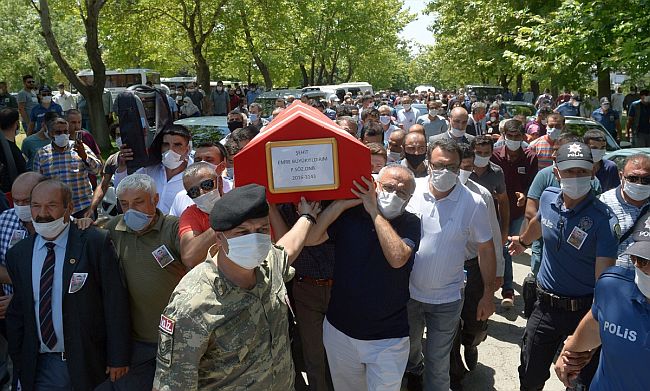 Şehit Emre Büyükyıldırım Son Yolculuğuna Uğurlandı