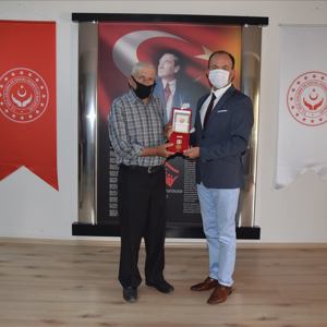 Edirne İlimizde İkamet Eden Kıbrıs Gazilerimize “Milli Mücadele Madalyaları” Verilmeye Devam Ediliyor - fotoğraf 2