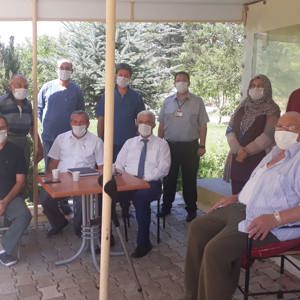 İl Müdürümüz Sayın Bekir YÜMNÜ Kuruluşlarımızı ziyaret ederek yaşlılarımızın ve çalışanlarımızın bayramlarını kutladı. - fotoğraf 3
