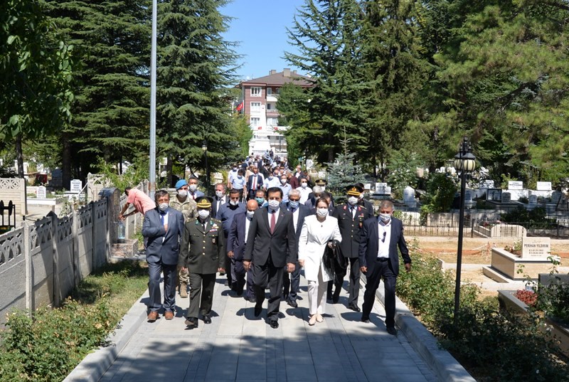 Aziz Şehitlerimizin Aileleri ve Kahraman Gazilerimizle Bayramlaşıldı