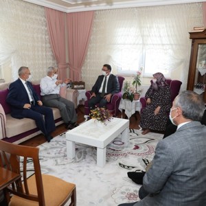 Kurban Bayramı Öncesinde Şehit Ailelerimiz Ziyaret Edildi - fotoğraf 2