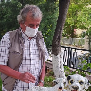 Kırklareli Huzurevi Müdürlüğünde değerli büyüklerimiz boş vakitlerini resim yaparak ve polyester objeleri boyayarak değerlendiriyor. - fotoğraf 2