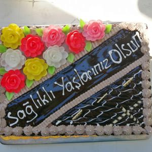 Kırklareli Huzurevi Müdürlüğünde yeni yaşlarına giren değerli büyüklerimizin doğum günlerini kutladık. Hayırlı, sağlıklı, huzur dolu nice yaşları olsun. - fotoğraf 2