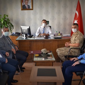 İl Müdürümüz Mahmut ÖZDEMİR Vali Yardımcısı Osman SARI’ya Hayırlı Olsun Ziyaretinde Bulundu - fotoğraf 1