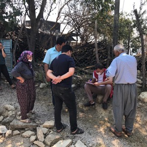 Psikososyal Destek Ekiplerimiz Kozan’da Yangın Bölgesinde - fotoğraf 3