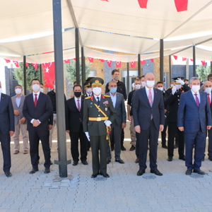 Zafer Bayramı Çelenk Sunma Törenindeyiz. - fotoğraf 1