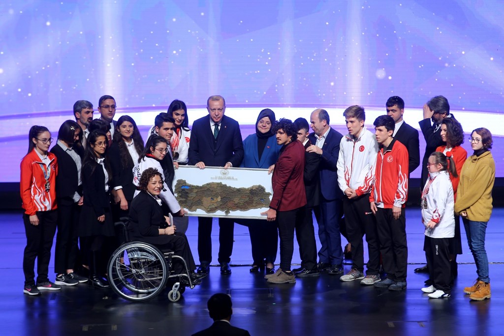 Üniversiteye Yerleşen Koruma Altındaki Gençlere 'Hayat' Rehberi