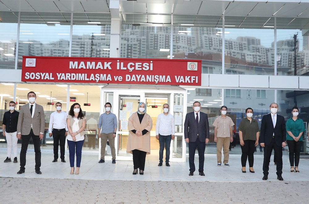 Bakan Selçuk: “Sosyal Yardımlaşma ve Dayanışma Vakıfları'na Periyodik Pay Olarak 2 Milyar TL Kaynak Aktardık”