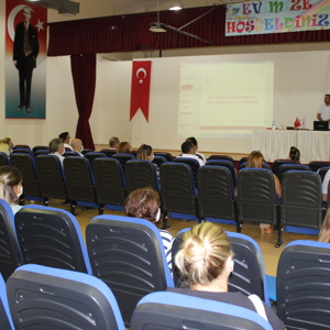 “Vicdanlı ve Merhametli Çocuklar Yetiştirme Sanatı” Konulu Eğitim - fotoğraf 9
