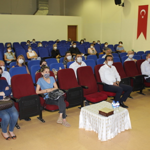 “Vicdanlı ve Merhametli Çocuklar Yetiştirme Sanatı” Konulu Eğitim - fotoğraf 16