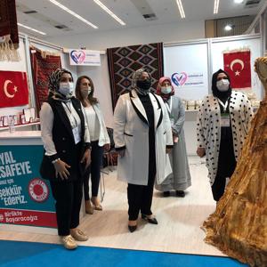 Gümüşeller  Kadın Girişimi Üretim ve İşletme Kooperatifi Ticaret Bakanlığı' nın Kooperatif Fuarına Katıldı - fotoğraf 1