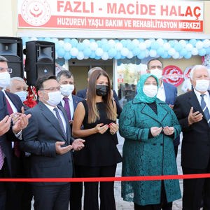 Fazlı-Macide Halaç Huzurevi Yaşlı Bakım ve Rehabilitasyon Merkezi Hizmete Açıldı - fotoğraf 13