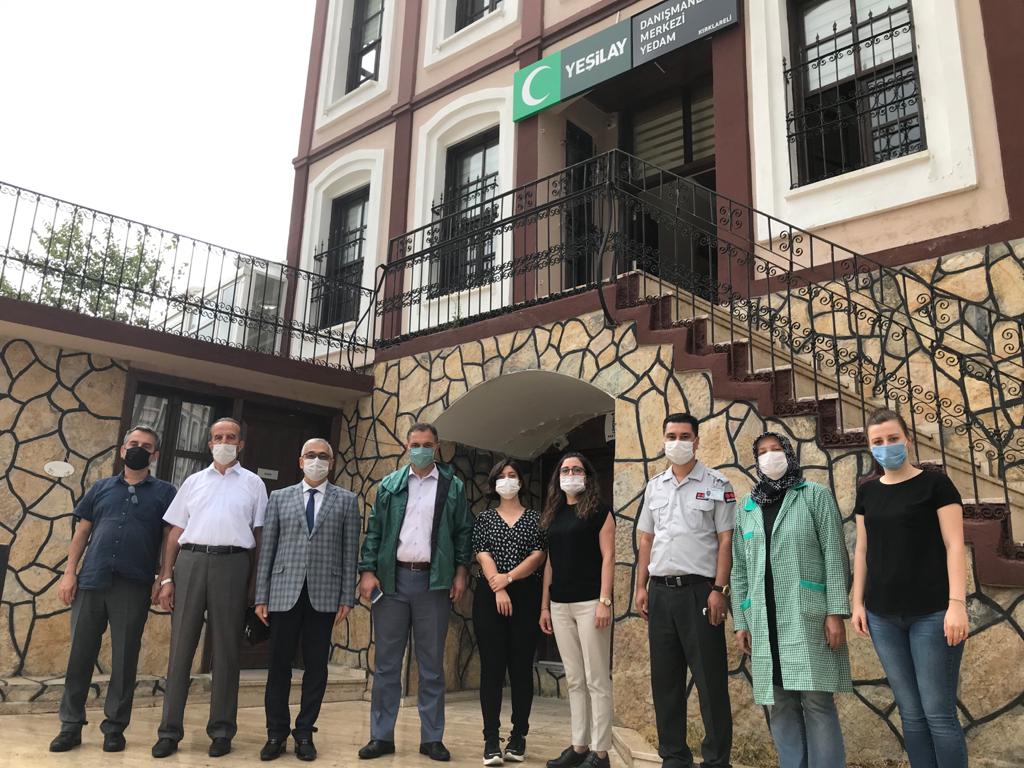 Aile, Çalışma ve Sosyal Hizmetler İl Müdürü Faruk UYSAL, Kırklareli'de hizmet vermeye başlayan Yeşilay Danışmanlık Merkezi’ni (YEDAM) ziyaret etti.