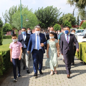 Valimiz Süleyman Elban, Adana Çocuk Evleri Sitesi Müdürlüğümüzü Ziyaret Etti - fotoğraf 1