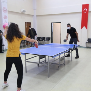 Sayın Valimiz 11 Ekim Dünya Kız Çocukları Günü’nde Koruma ve Bakım Altındaki Çocuklarımızı Yalnız Bırakmadı - fotoğraf 2