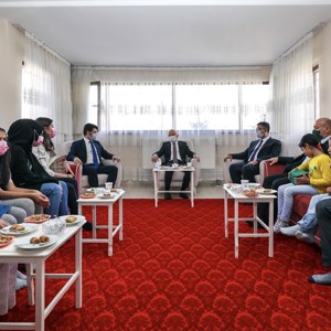 İl Müdürlüğümüz Çocuk Evleri Sitesinde Yapımı Tamamlanan Kütüphanenin Açılış Yapıldı - fotoğraf 9