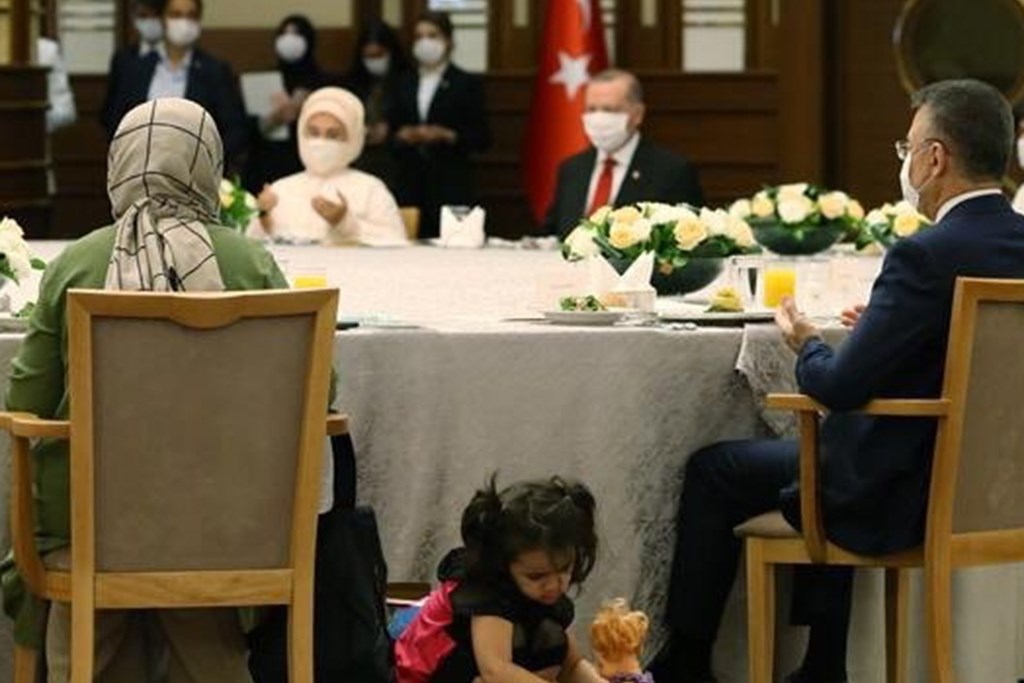 Bakan Selçuk “Şehitlerimizin Çocuklarına, Harp ve Vazife Malullerimiz ile Çocuklarına Toplamda 63 Milyon TL Eğitim ve Öğretim Yardımı Yapacağız”