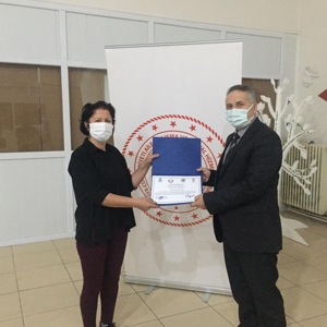 OKA Tarafından Teknik Destek Sağlanan “Sosyal Hizmet Merkezi Meslek Elemanlarının Otizmde Güçlendirilmesi” Eğitimi Tamamlandı - fotoğraf 9