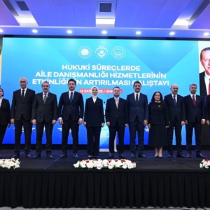 Bakanımız Göktaş "Hukuki Süreçlerde Aile Danışmanlığı Hizmetlerinin Etkinliğinin Artırılması Çalıştayı"nda konuştu - fotoğraf 4