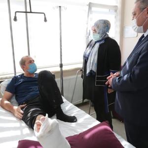 Bakan Selçuk, İzmir’de Depremin Yaşandığı Bölgede İncelemelerde Bulundu - fotoğraf 8