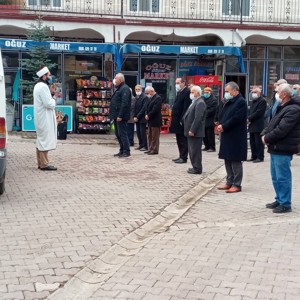 İl Müdürümüz Mahmut ÖZDEMİR Şehit Annesi Emine AVŞAR’ın Cenazesine Katıldı - fotoğraf 1