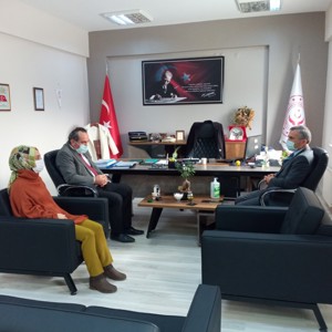 İl Müdürümüz Mahmut ÖZDEMİR Şehit Annesi Emine AVŞAR’ın Cenazesine Katıldı - fotoğraf 2